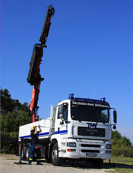 MAN TGA 26.350 LKW mit Ladekran des THW Roth – Detailansicht